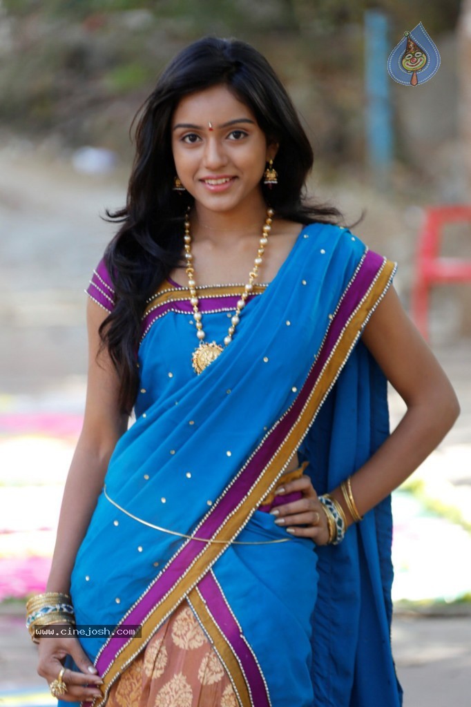 Vithika Latest Stills - 45 / 54 photos