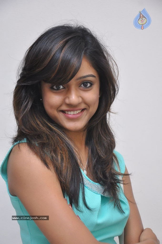 Vithika Sheru Gallery - 14 / 56 photos