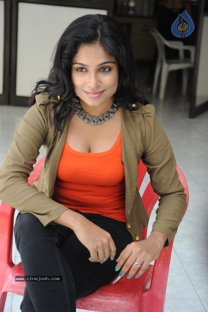 Vrushali Latest Photos - 41 / 109 photos