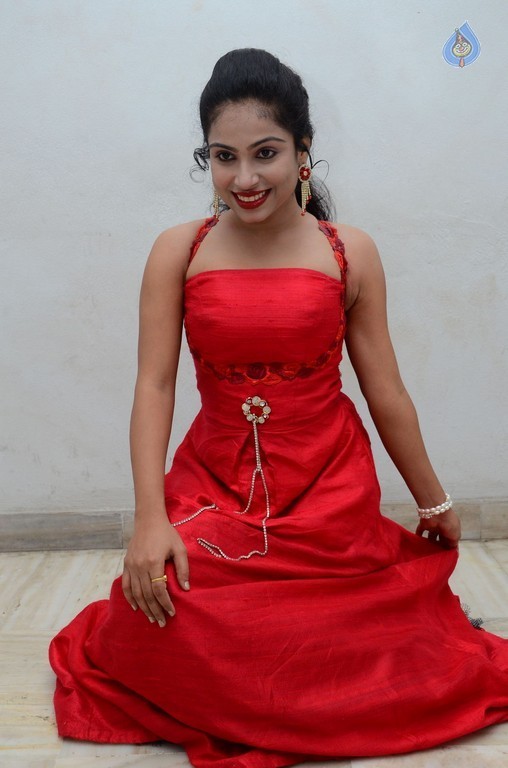 Vrushali New Photos - 24 / 42 photos