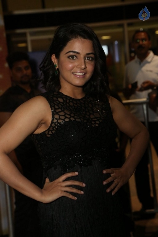 Wamiqa Gabbi Gallery  - 13 / 36 photos