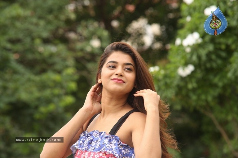 Yamini Bhaskar Stills - 6 / 36 photos