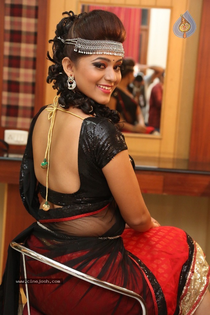 Yamini Latest Gallery - 59 / 104 photos