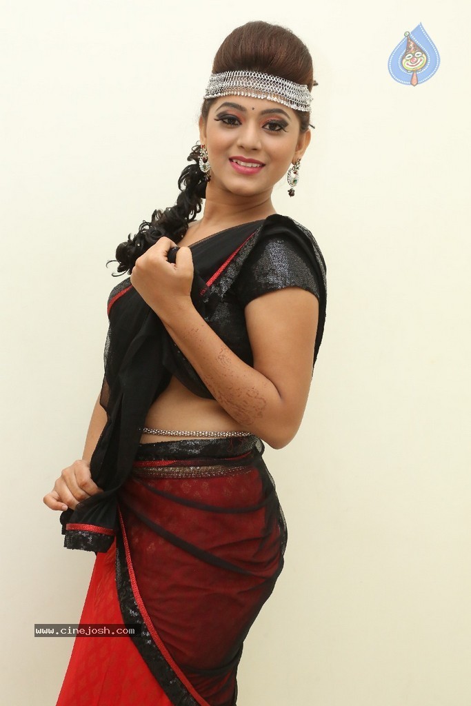 Yamini Latest Gallery - 65 / 104 photos