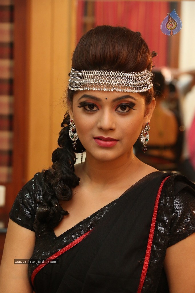 Yamini Latest Gallery - 87 / 104 photos