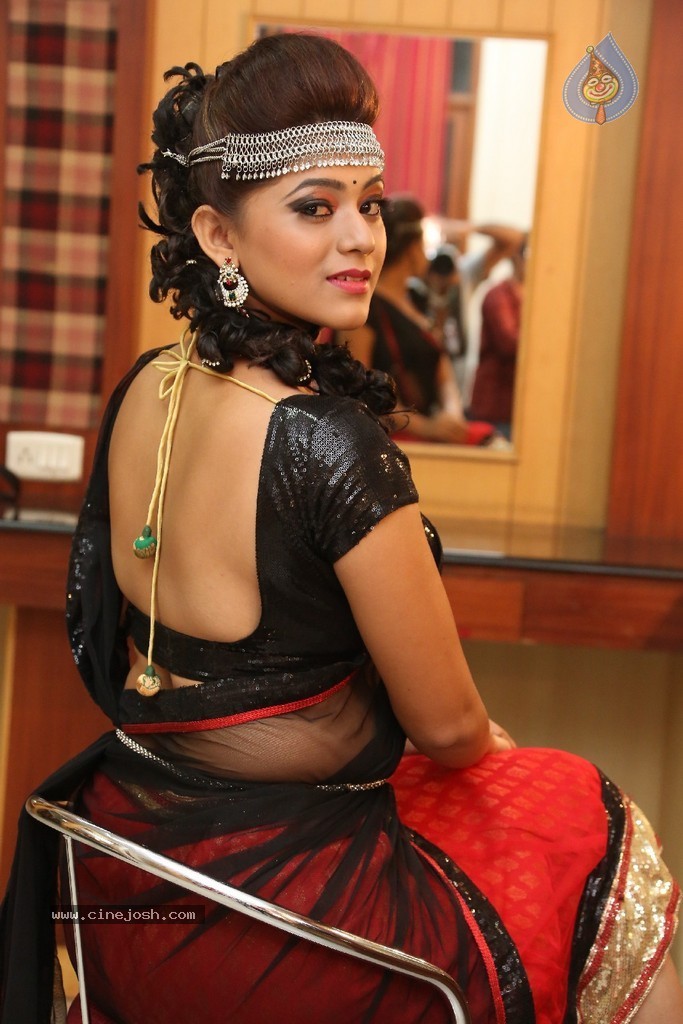 Yamini Latest Gallery - 96 / 104 photos