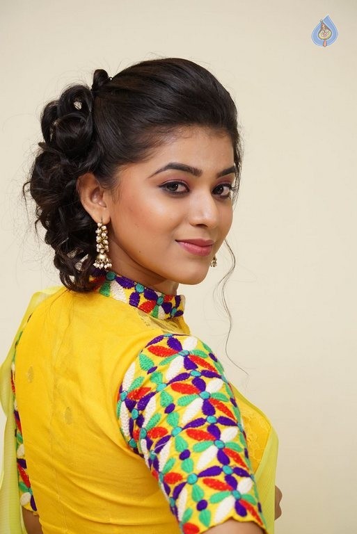 Yamini Latest Photos - 35 / 42 photos