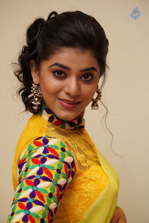 Yamini Latest Photos - 37 / 42 photos