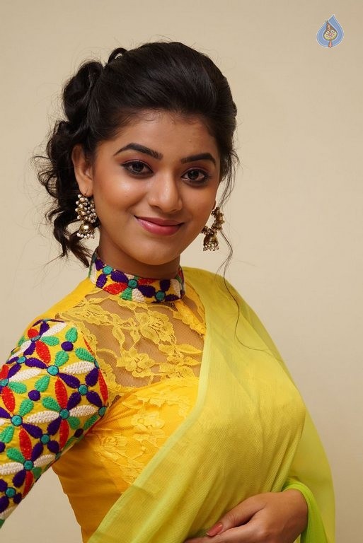 Yamini Latest Photos - 38 / 42 photos