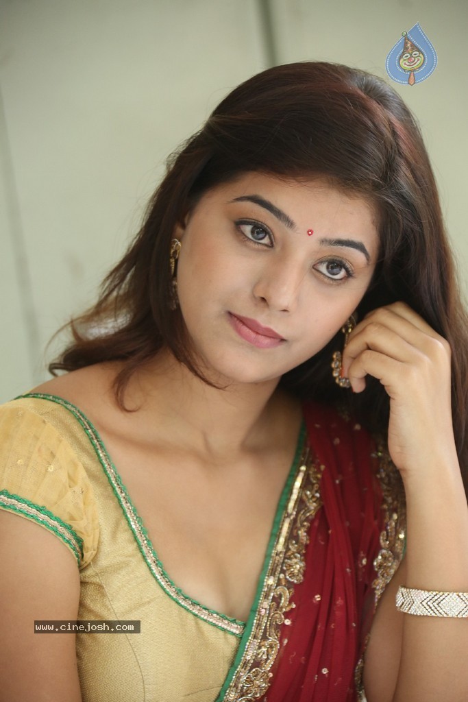 Yamini Latest Stills - 4 / 193 photos