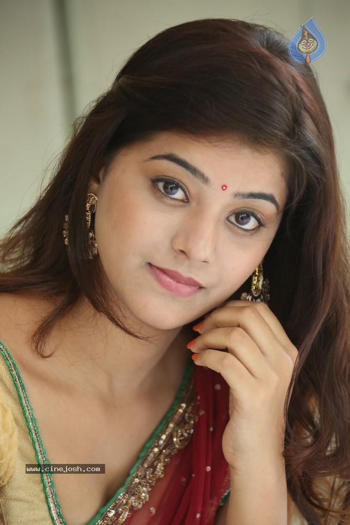 Yamini Latest Stills - 30 / 193 photos