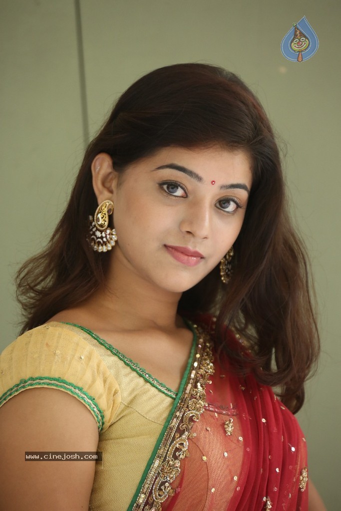 Yamini Latest Stills - 118 / 193 photos