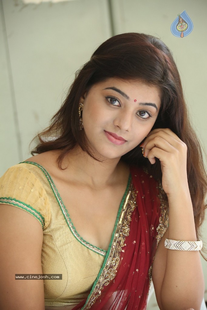 Yamini Latest Stills - 132 / 193 photos