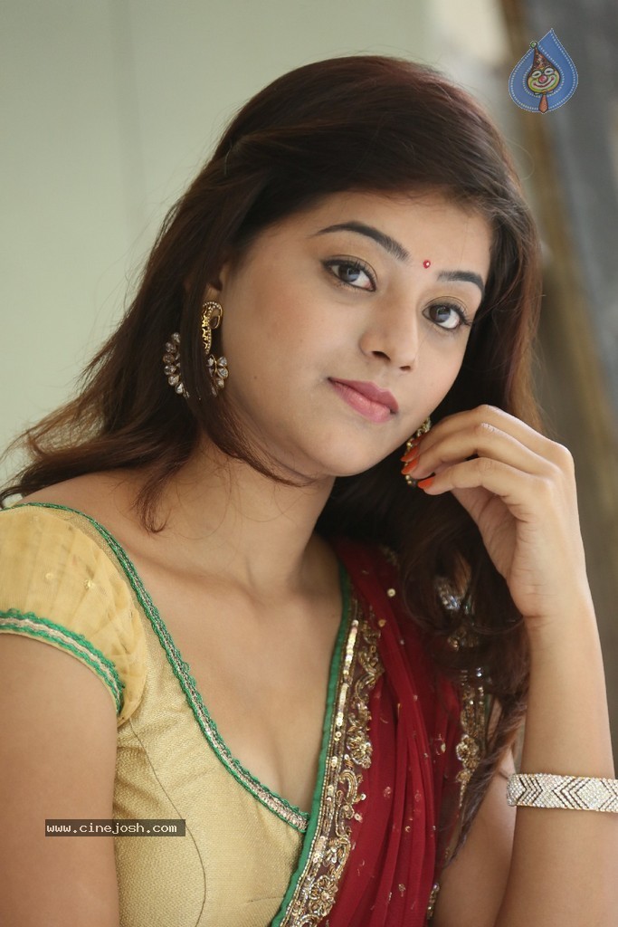 Yamini Latest Stills - 170 / 193 photos