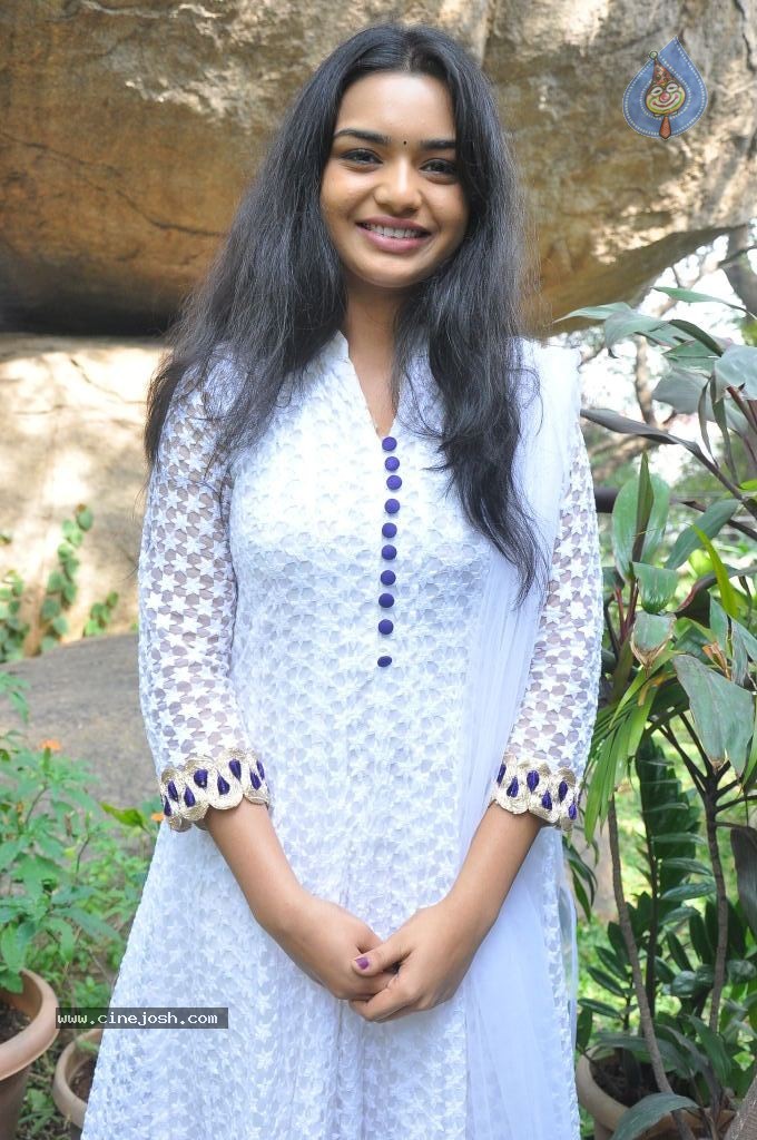 Yamini New Stills - 21 / 50 photos