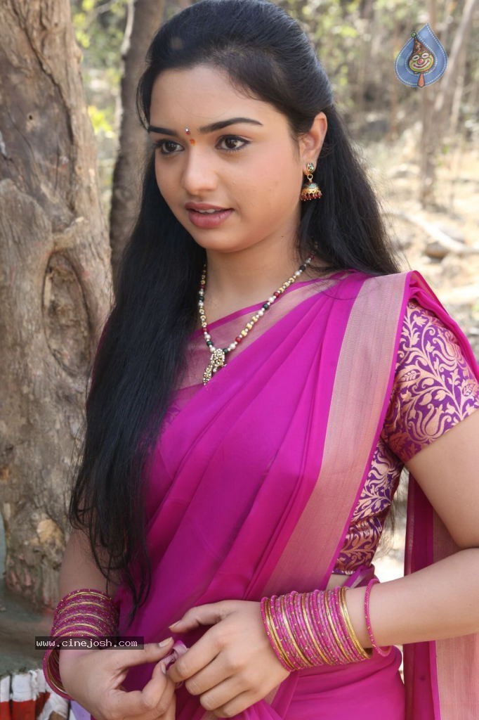 Yamini New Stills - 19 / 84 photos