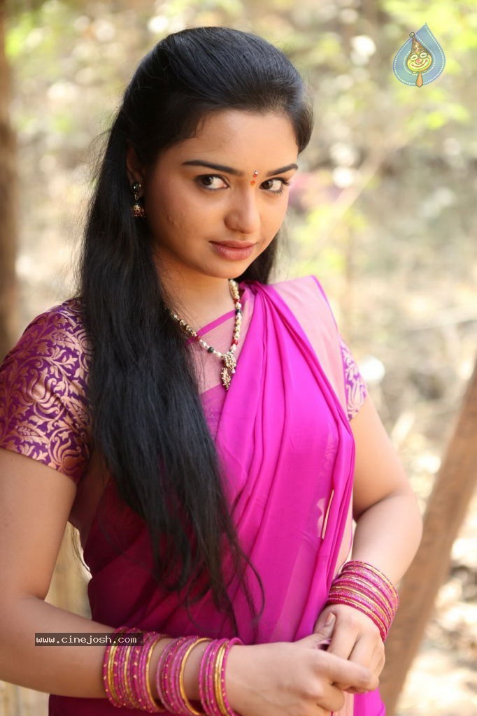 Yamini New Stills - 26 / 84 photos