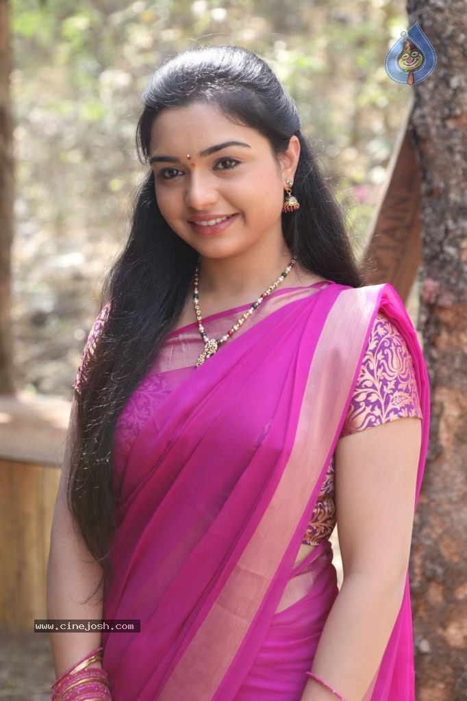 Yamini New Stills - 36 / 84 photos