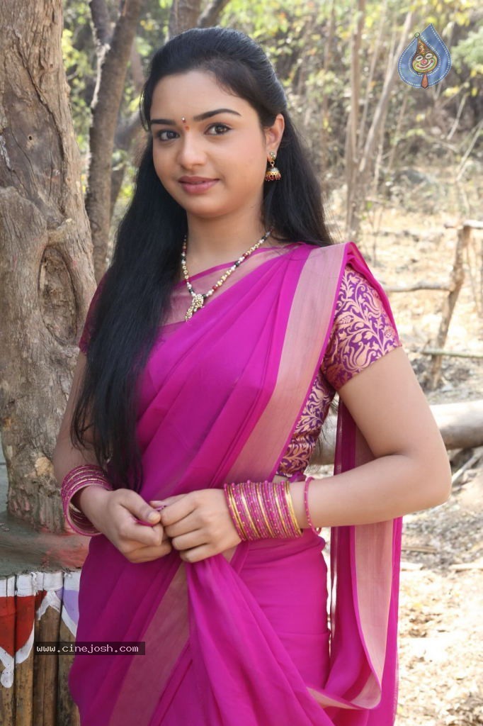 Yamini New Stills - 38 / 84 photos