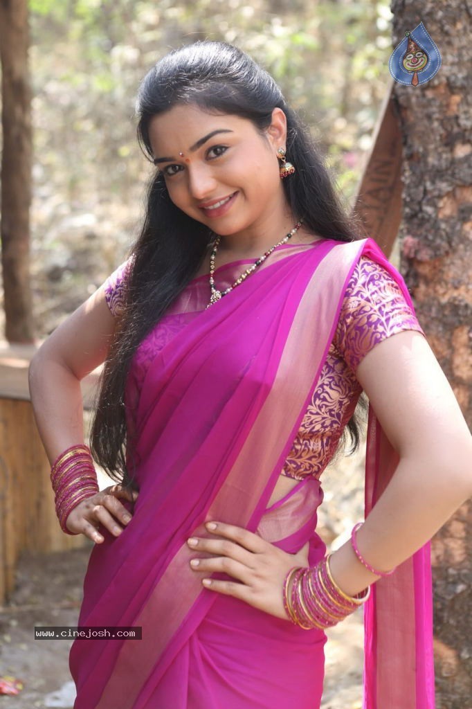 Yamini New Stills - 42 / 84 photos