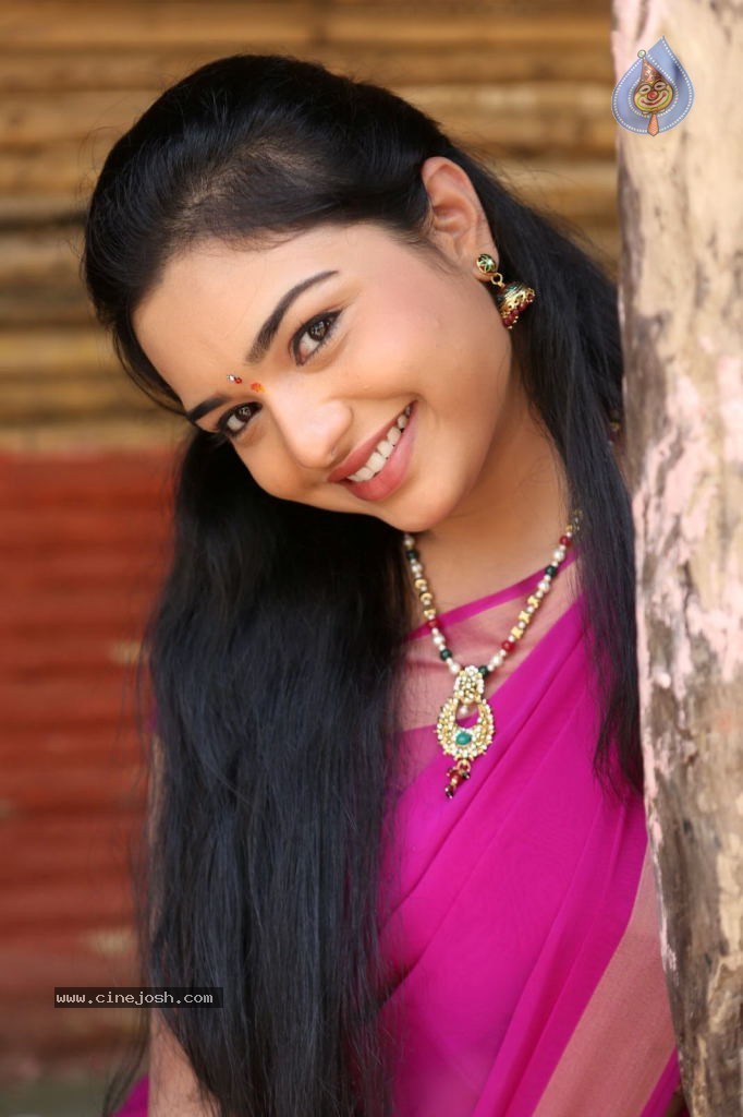 Yamini New Stills - 44 / 84 photos