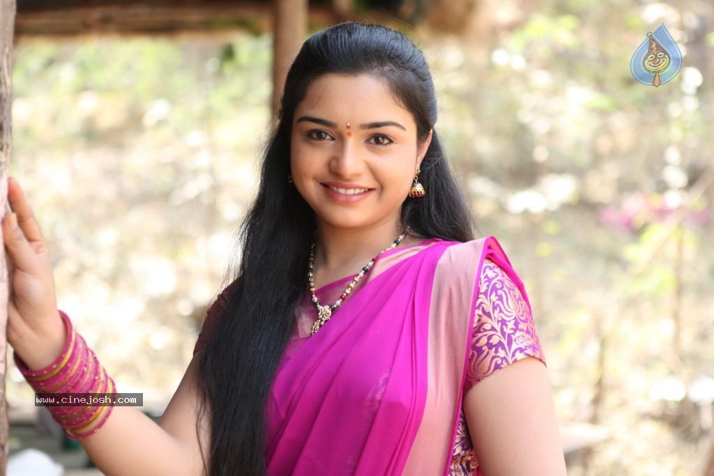 Yamini New Stills - 73 / 84 photos