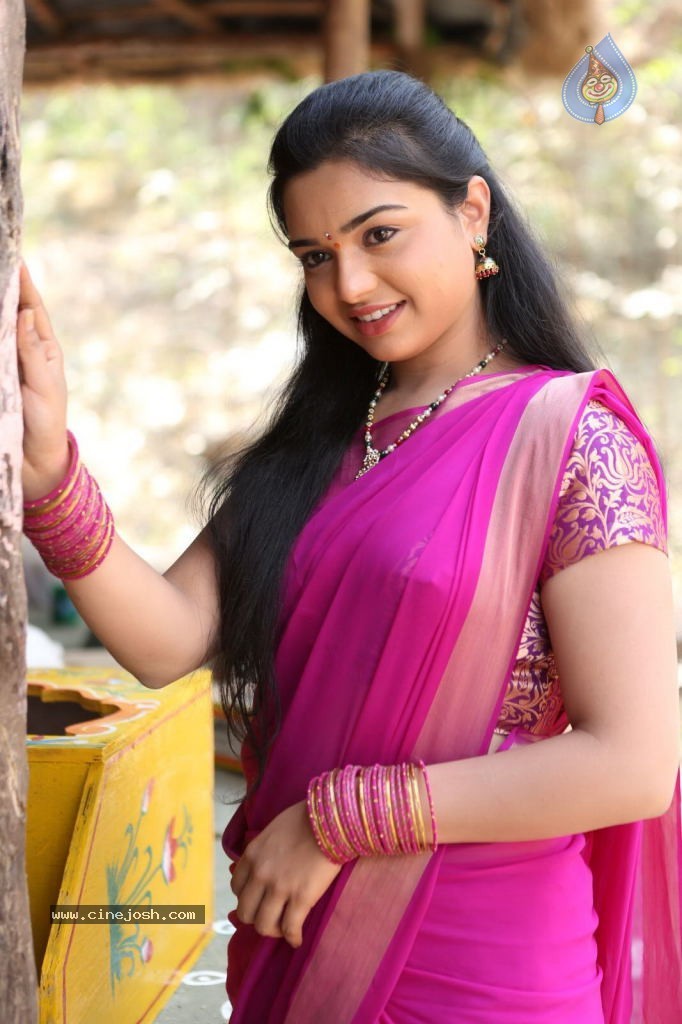 Yamini New Stills - 83 / 84 photos