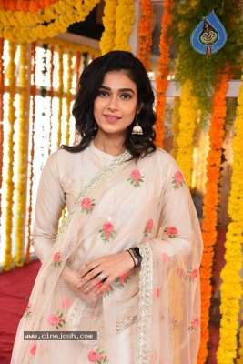 Aakanksha Singh Photos - 13 of 21