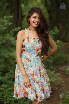 Aarti Chhikara New Photos - 7 of 42