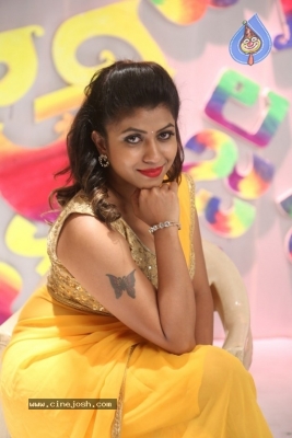 Actress Geethanjali New Images - 7 of 20