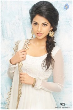 Actress Iswarya Menon Photos - 6 of 12