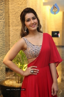 Actress Rashi Khanna Photos - 13 of 21