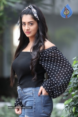 Actress Rashi Singh Stills - 10 of 18