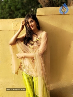 Adah Sharma New Pics - 3 of 5