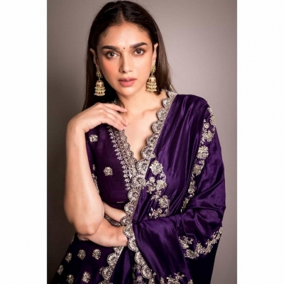 Aditi Rao Hydari Photos - 8 of 17