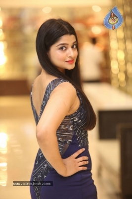 Aishani Shetty New Images - 10 of 17