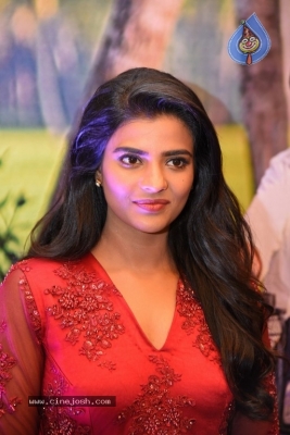 Aishwarya Rajesh Photos - 14 of 15