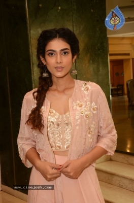 Aakanksha Singh Photos - 9 of 21