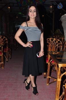 Aksha New Pics - 16 of 42