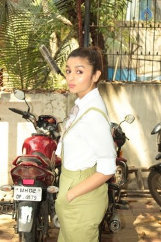 Alia Bhatt New Photos - 1 of 21