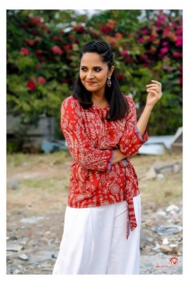 Anasuya Photos - 4 of 9