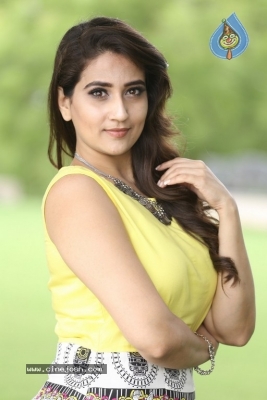 Anchor Manjusha Images - 18 of 21