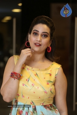 Anchor Manjusha Stills - 11 of 17