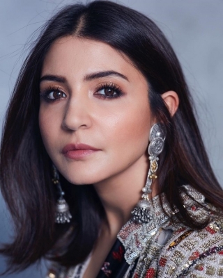 Anushka Sharma Stills - 3 of 16