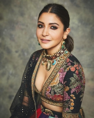 Anushka Sharma Stills - 4 of 16