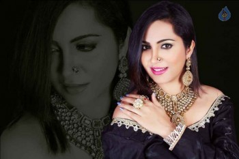 Arshi Khan New Photos - 9 of 14