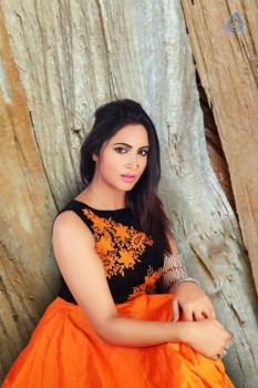 Arshi Khan New Photos - 11 of 14