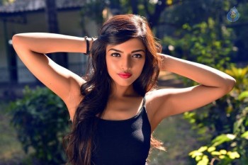 Ashna Zaveri New Photos - 1 of 9