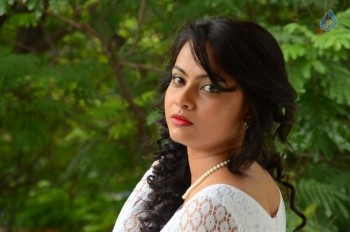 Athidhi New Photos - 18 of 42