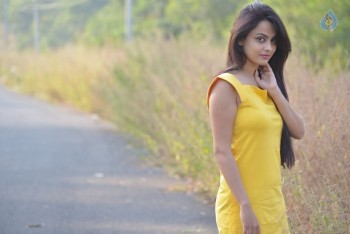 Athithi Das Latest Photos - 11 of 14